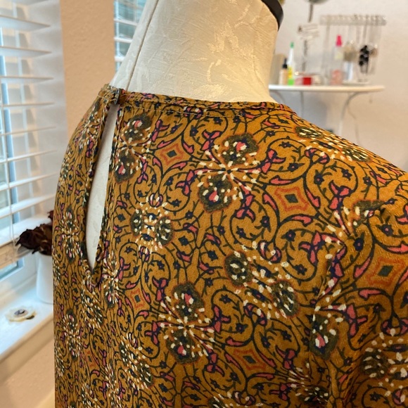 Blouse - Picture 2 of 2